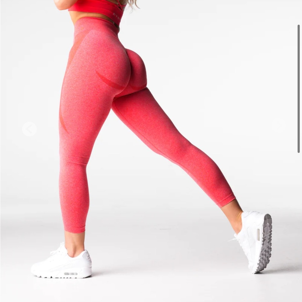 NVGTN Candy Apple mid rise contour seamless leggings